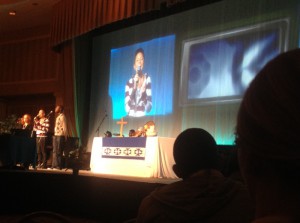 explo2011.worship1